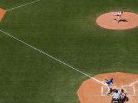 IM电竞游戏-马刺战术压制骑士，拉文成为关键先生，一场现代篮球的战术博弈