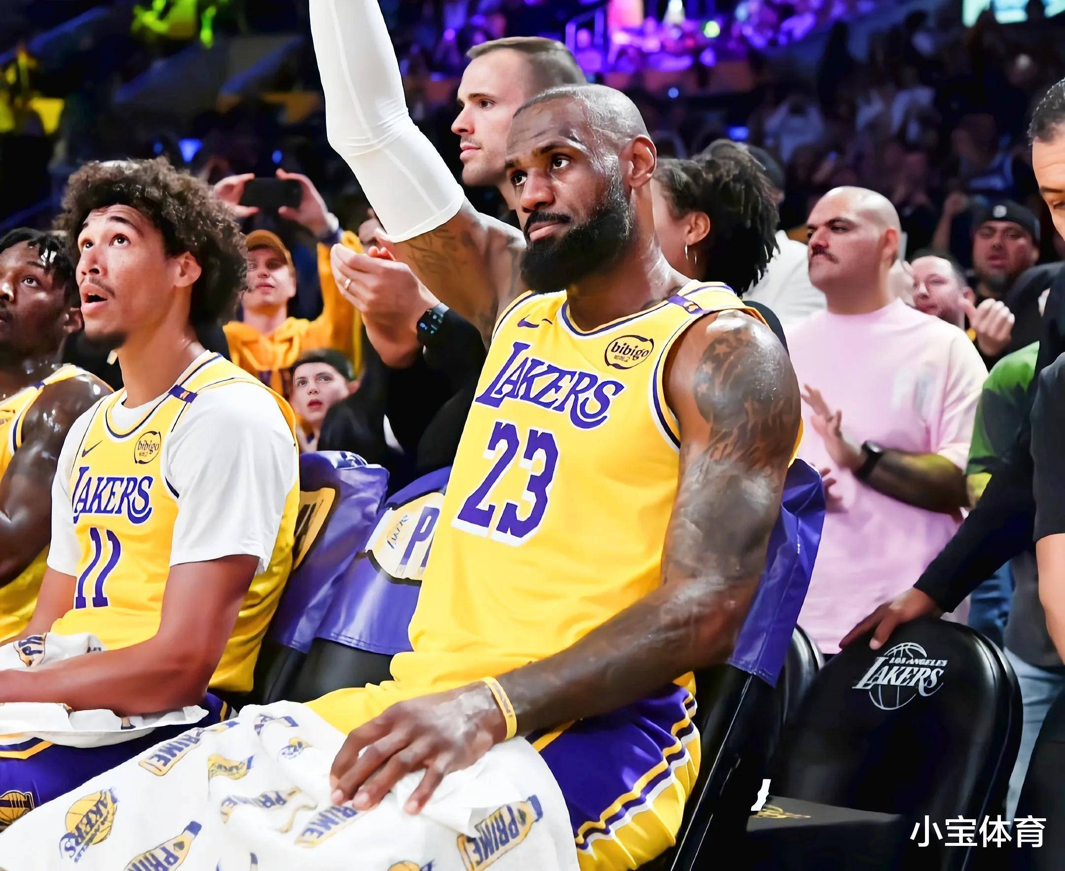 快船客场击败湖人迎来两连胜 快船客场击败湖人迎来两连胜