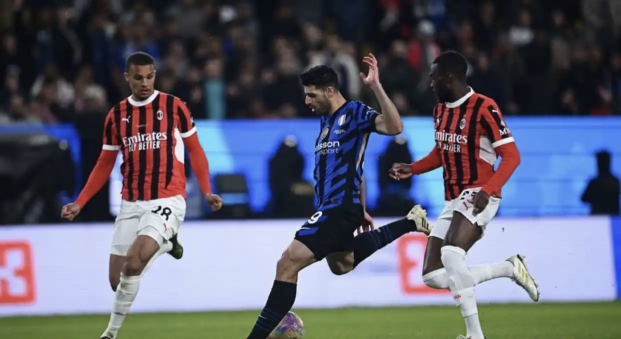 包含AC米兰遭遇进攻荒，难挽败局的词条