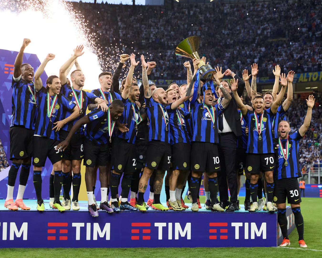 欧洲豪门球队力争国际足球胜利