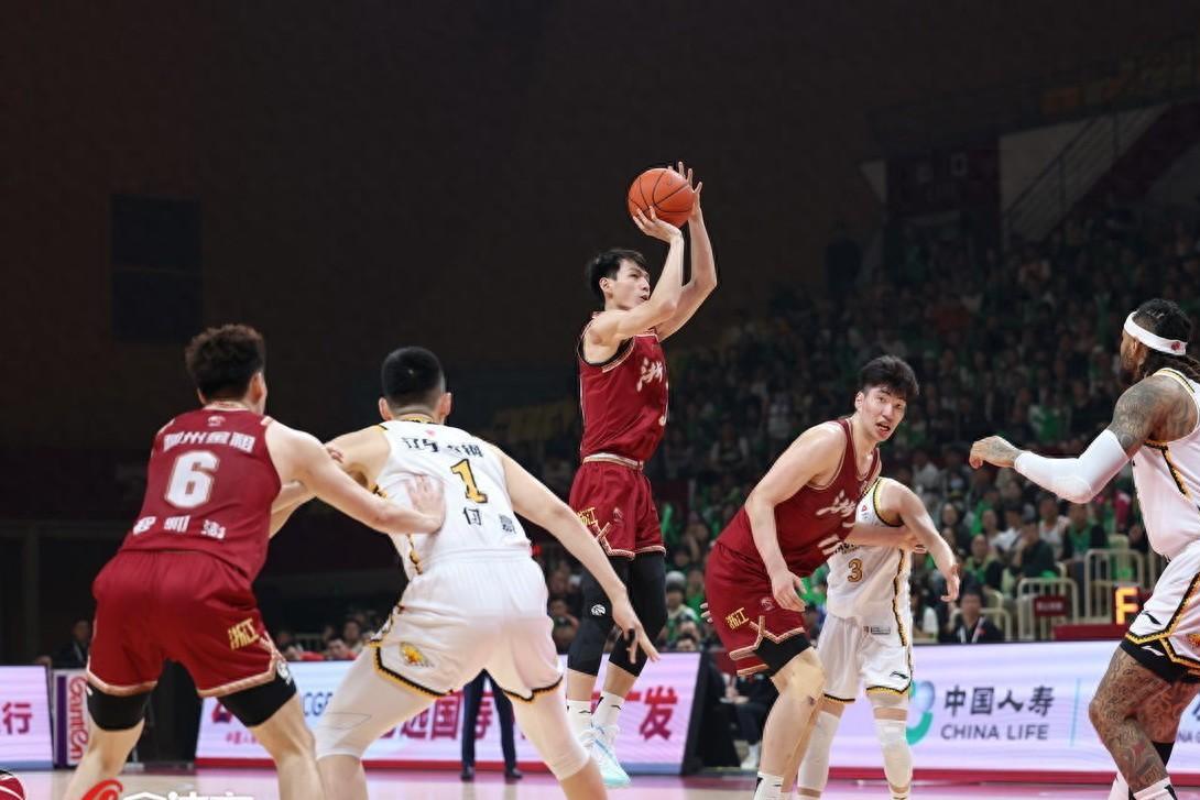 亚洲男子篮球锦标赛决赛引爆球迷热情的简单介绍 亚洲男子篮球锦标赛决赛引爆球迷热情的简单介绍