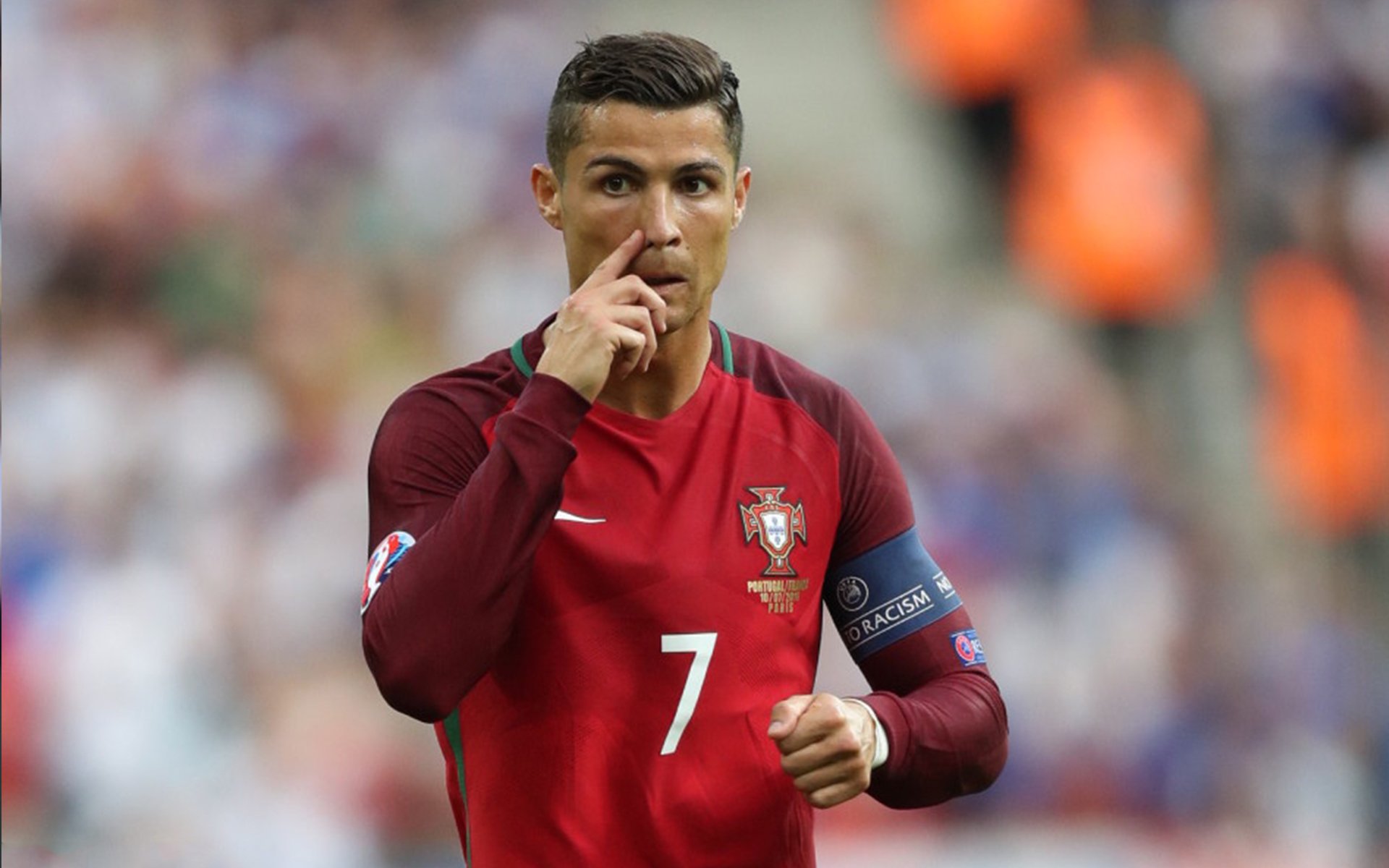 跨越大陆的绝杀时刻,智利压哨制胜与富安健洋的东决接管