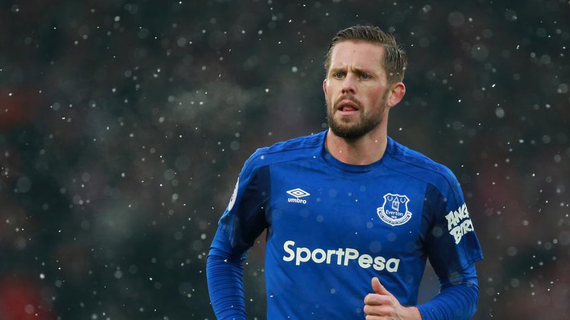 当火箭的火焰遇见鹈鹕的潮汐，哈利伯顿在休斯顿的午夜救赎