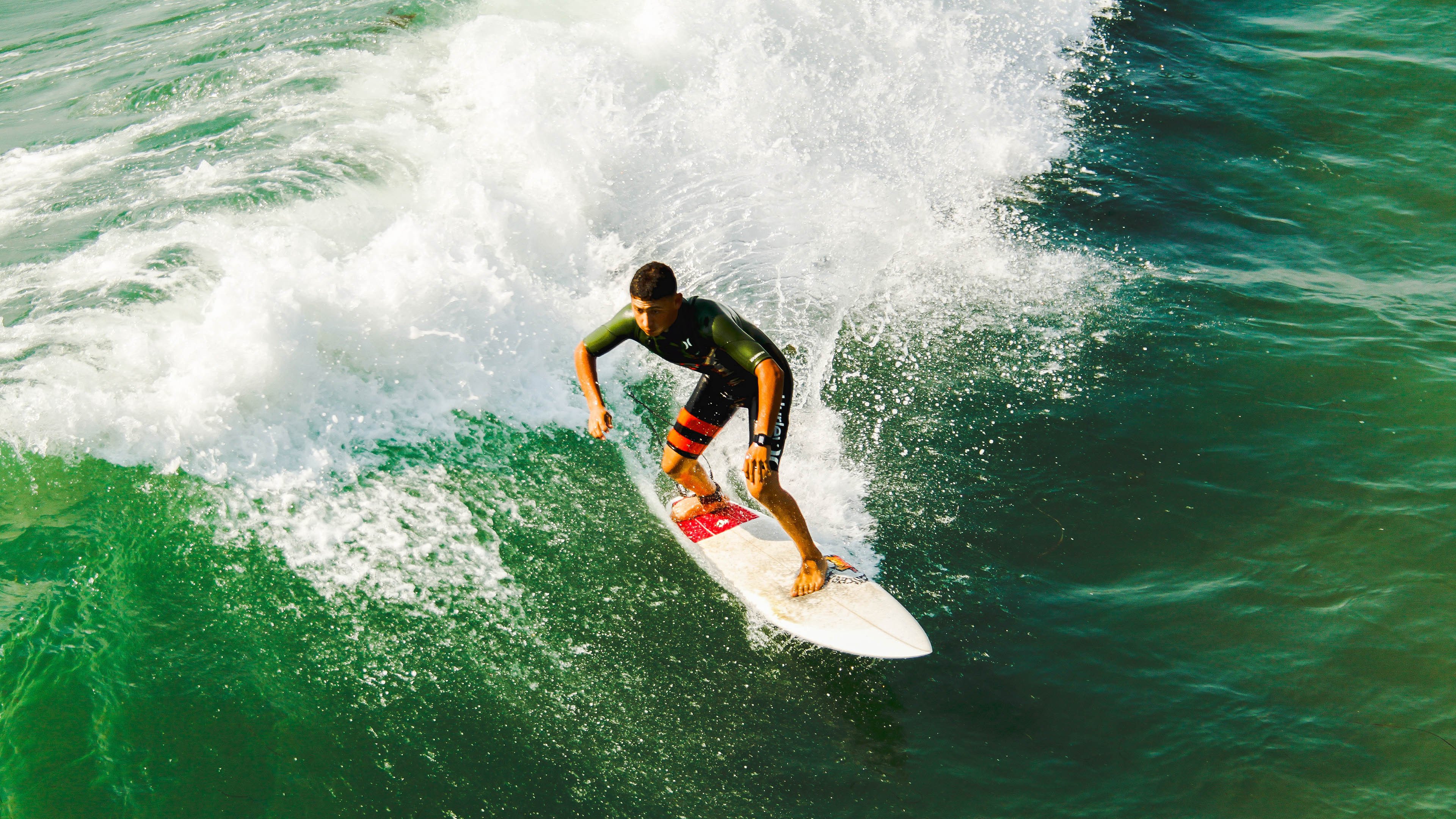 地缘博弈与绿茵传奇,伊朗全面压制几内亚背后的孙兴慜关键先生启示