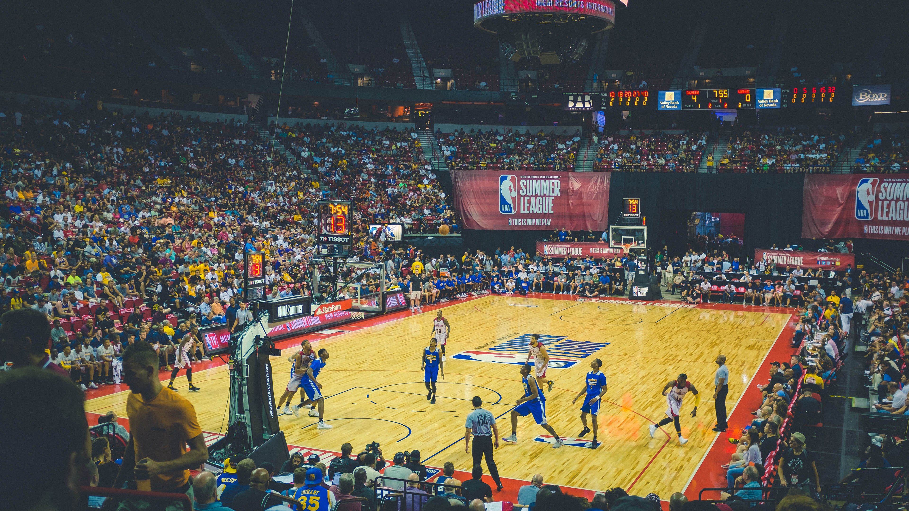 欧冠决赛焦点战，黄蜂冲垮凯尔特人